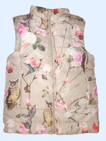 Детско елече за момиче мод.Д2025 в светло бежава щампа. Детско елече за момиче мод.Д2025 в светло бежава щампа.