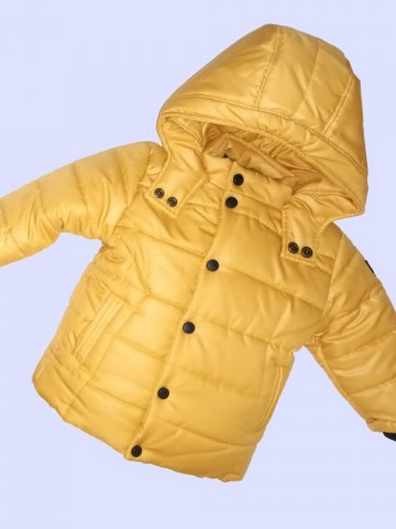 Детско зимно яке за момче в цвят "горчица".