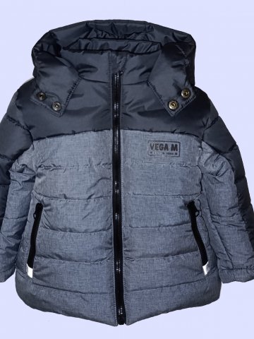 Детско зимно яке за момче в сив цвят.